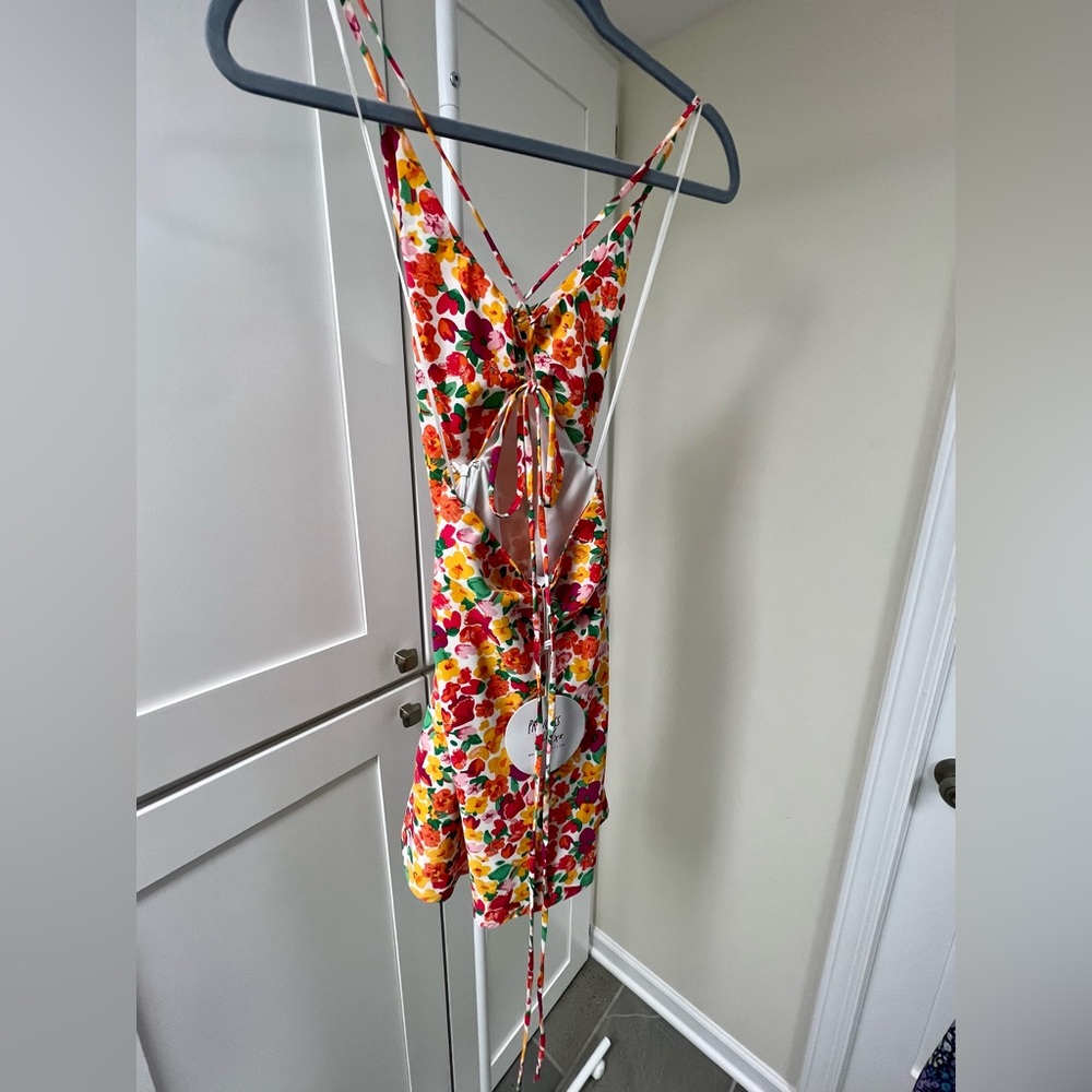 Floral Spring Dress - Picture 2 of 4